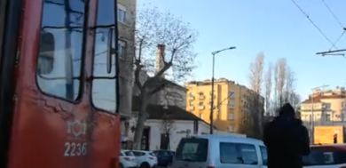 OVI TRAMVAJI SE UKIDAJU NA MESEC DANA Umesto njih uspostavlja se nova linija