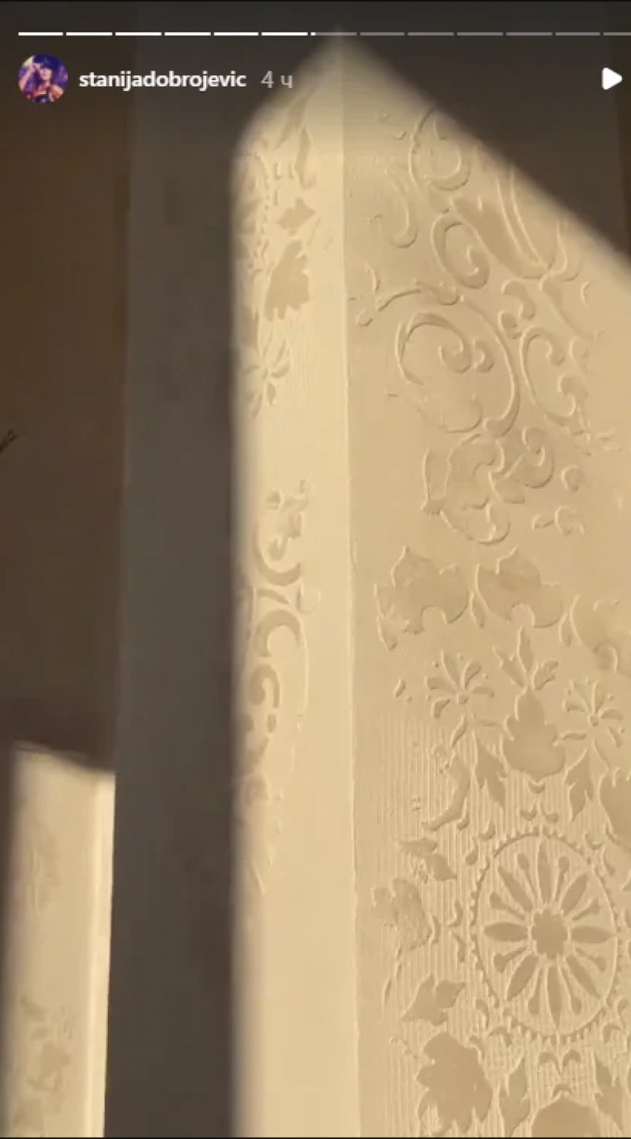 ZAVIRITE U STANIJIN PENTHAUS OD 150.000 EVRA Radovi se privode kraju, sve pršti od luksuza!