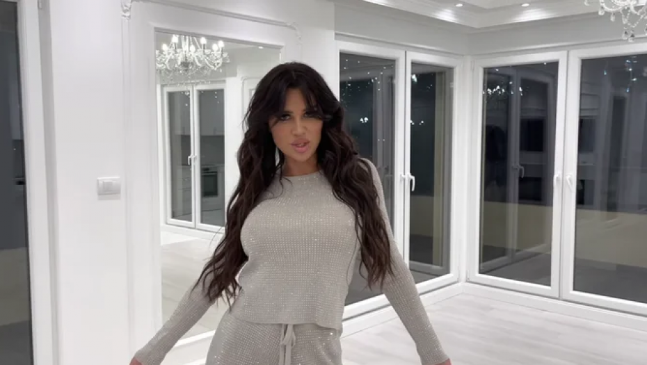 GOLA STANIJA! Prizor koji će zagrejati sve, starleta se skinula i pokazala savršenu figuru!