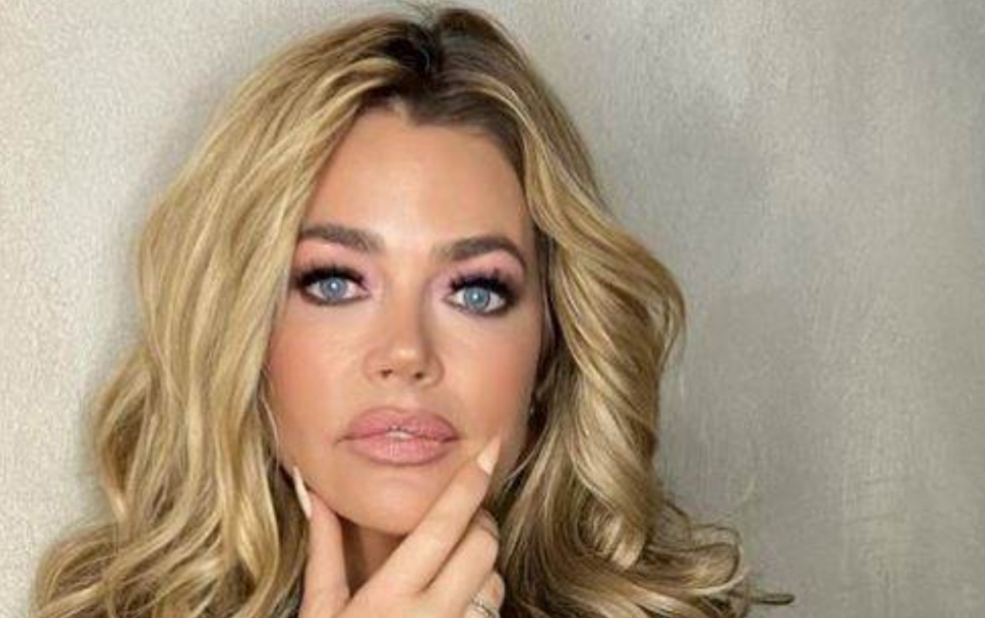 ŠOK! Iz vatrenog oružja pucano na Deniz Ričards, ovo su svi detalji