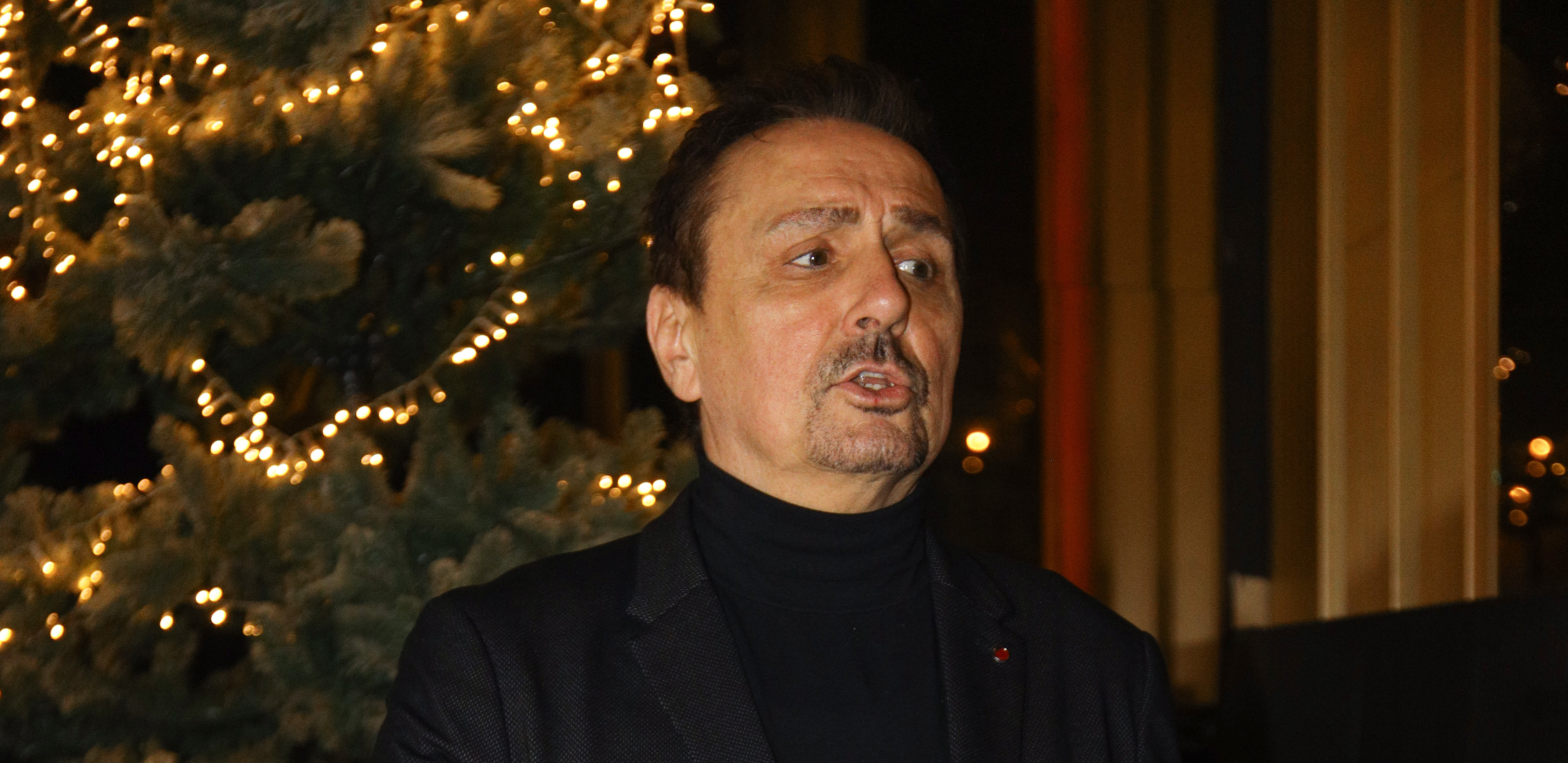 KEBA TRI PUTA IŠAO NA REMONT OBRVA Pevač vodi računa da uvek izleda tip-top, a evo kako on komentariše svoju promenu (FOTO)