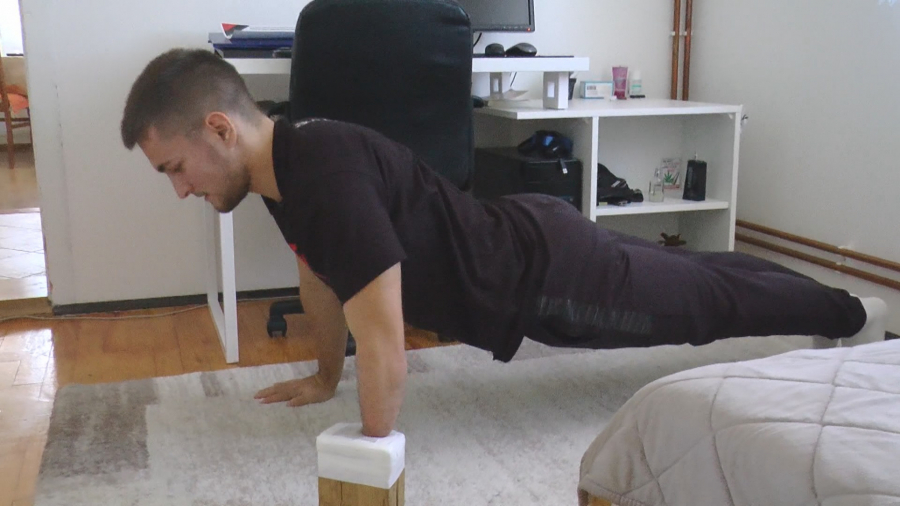 DAVOR IZ LJIGA OBORIO GINISOV REKORD Rođen bez leve šake, a najbolji u teškoj sportskoj diciplini