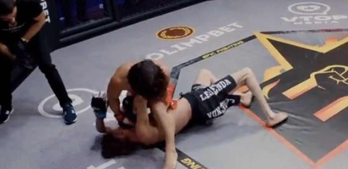 BESKUĆNIKU PLATILI DA UĐE U OKTAGON Protivnik mu je bio Hulk, ovo je delovalo strašno (VIDEO)