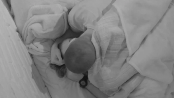 POMAŽE JOJ DA PREBOLI CARA! Nova vrela akcija Dalile i Dejana, Dragojević nikad žustrije navalio na bivšu, ova zadrugarka ih prekinula!