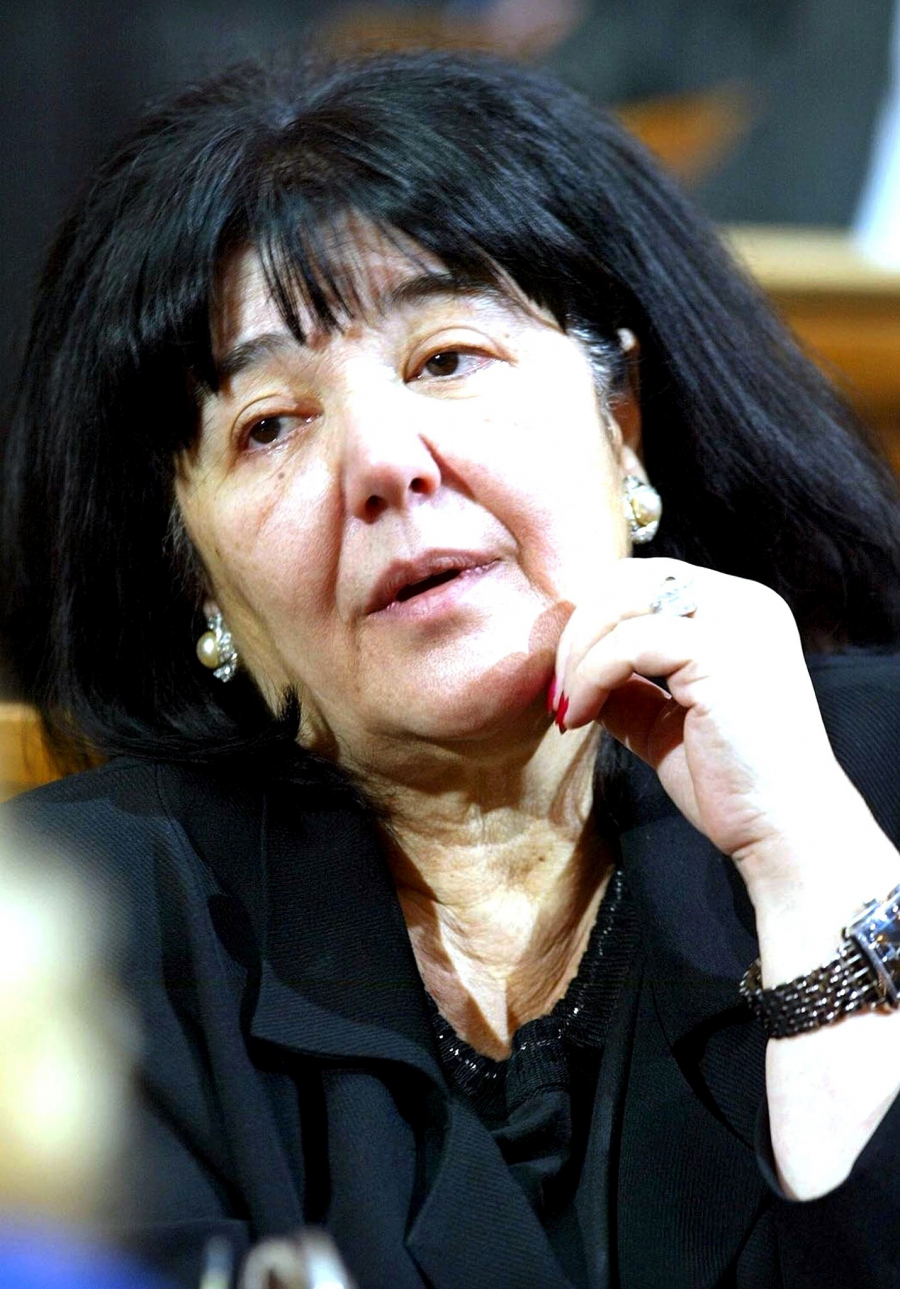 MARKO JE PLJUNUTA BABA MIRA Mreže danima gore zbog toga što se Slobin unuk aktivirao u politici, o ovome svi pričaju