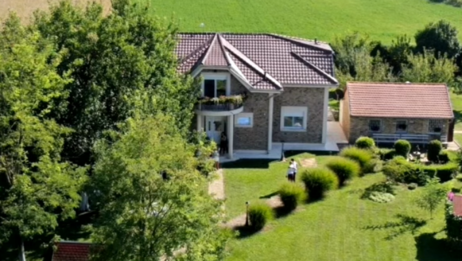 Imanje Nataše Bekvalac u Čeneju 