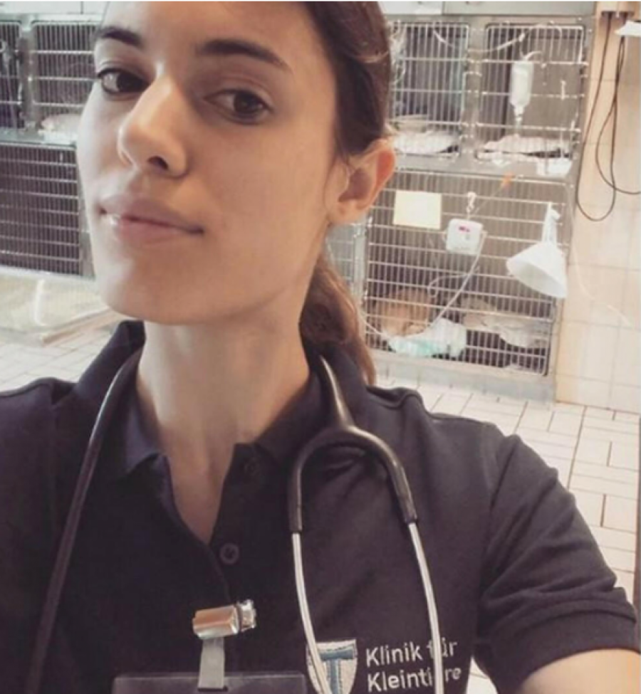 NIJE TIPIČNO DETE POZNATIH Ona je ćerka Neleta Karajlića, pazite samo koje zanimanje je odabrala!