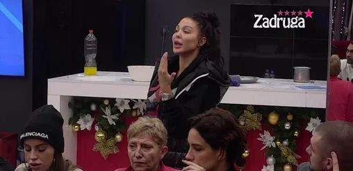 SA VRHA JE PAO NA NEŠTO ISPOD DNA! Maja Marinković očitala lekciju Dejanu, pa potkačila Dalilu