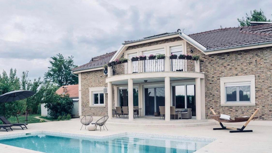 Imanje Nataše Bekvalac u Čeneju 