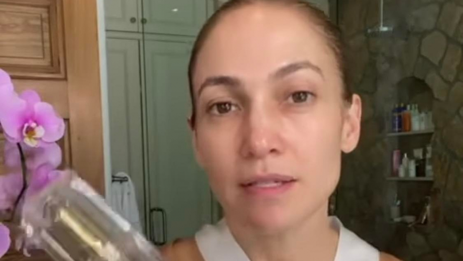 DOMAĆA KREMA PROTIV BORA Jeftino i lako se pravi, a briše bore kao gumicom, rezultati vidljivi već posle 7 dana