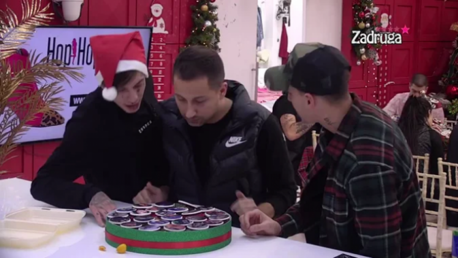 OVO JE DOKAZ DA SU ZAJEDNO, PEVAČICA SE ODALA?! Fran i Elena Kitić ne mogu više da se kriju, pred milionima mu je poslala poklon koji govori sve!