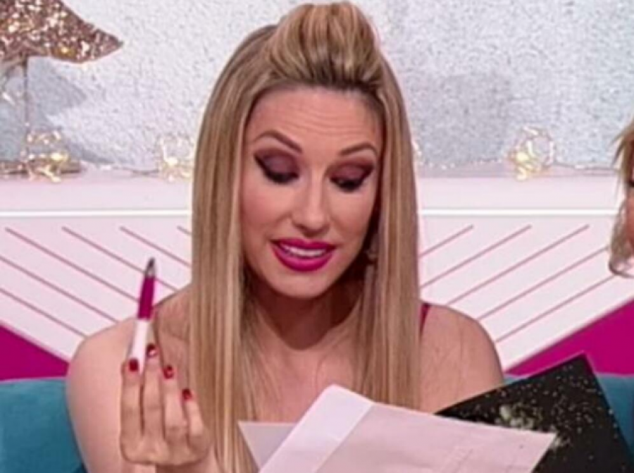 GNUSNE UVREDE, DVOGLAVI ORAO Ovo su jedni od najvećih skandala koji su obeželili estradu, a on je najviše bio na udaru