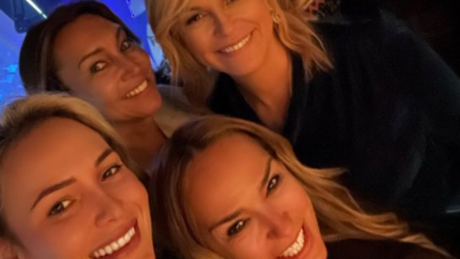 ZAJEDNO PROSLAVILE BOŽIĆ! Kolinda i Marijana Mateus ne skidaju osmeh sa lica!