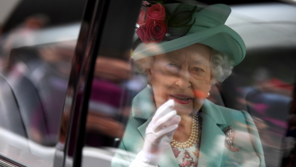 VELIKA TUGA U BRITANIJI Kraljica Elizabeta zauvek napušta Bakingemsku palatu!