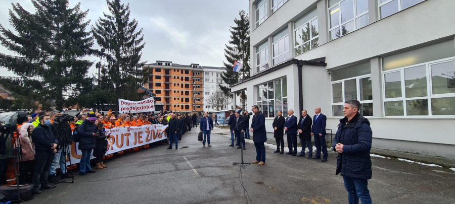 VUČIĆ U POSETI ZLATIBORSKOM I RAŠKOM OKRUGU: Sve ono što smo sanjali decenijama, dobićete!