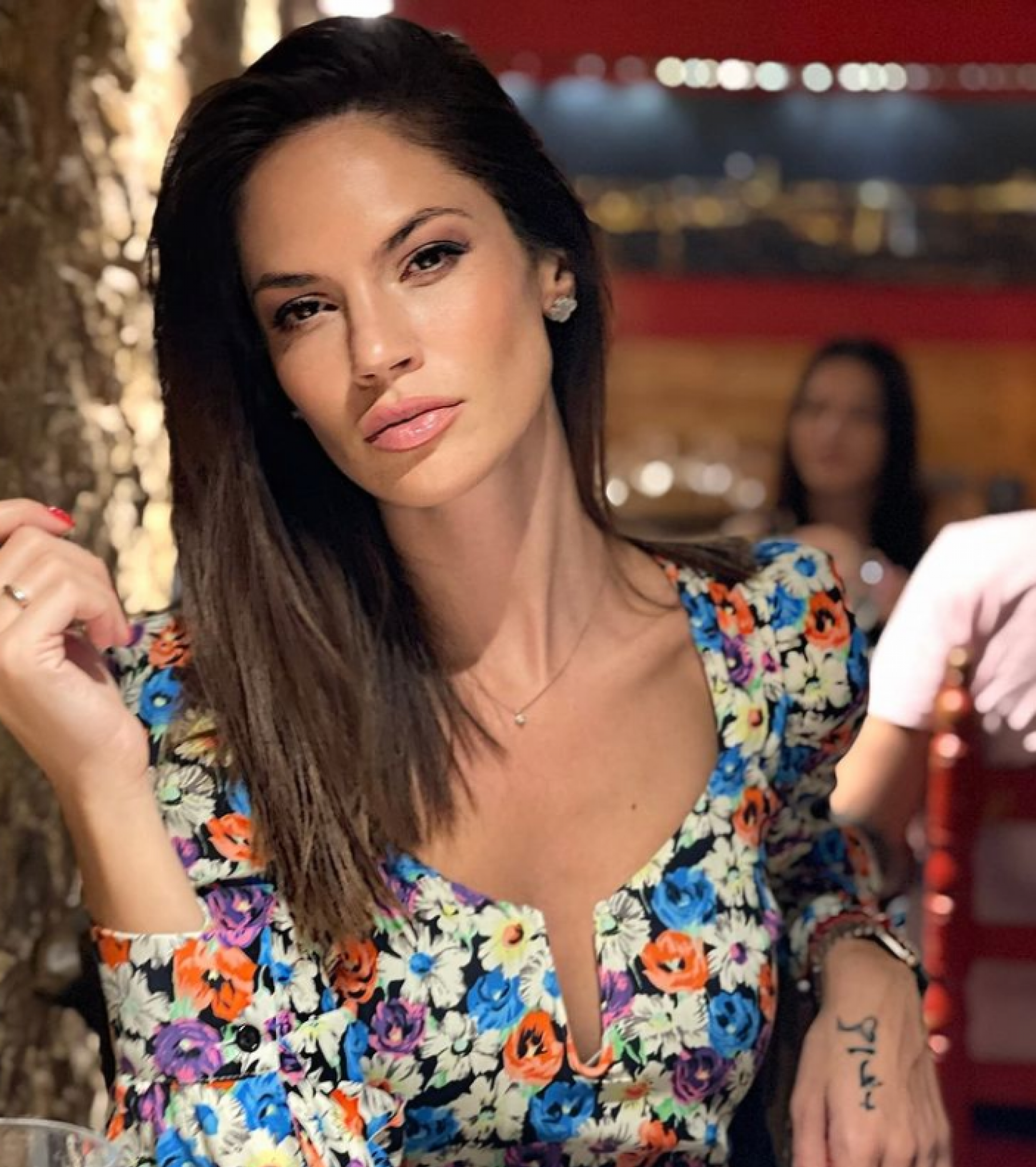 OGNJEN JE OVAKO UPOZNAO DANIJELU, A SVIDELA MU SE JOŠ RANIJE  Sreli su se na istom mestu, a ubrzo se rodila ljubav između njih!