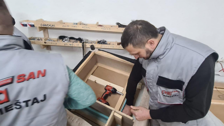 VUČIĆ POSETIO ZLATIBORSKI I RAŠKI OKRUG Predsednik rešavao probleme građana i najavio velike projekte za Novi Pazar (VIDEO)