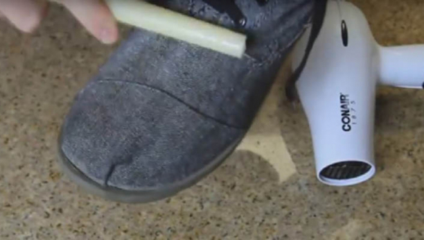 NE TROŠITE NOVAC NA SKUPU OBUĆU Uz ovaj genijalan trik, svake cipele postaju vodotporne