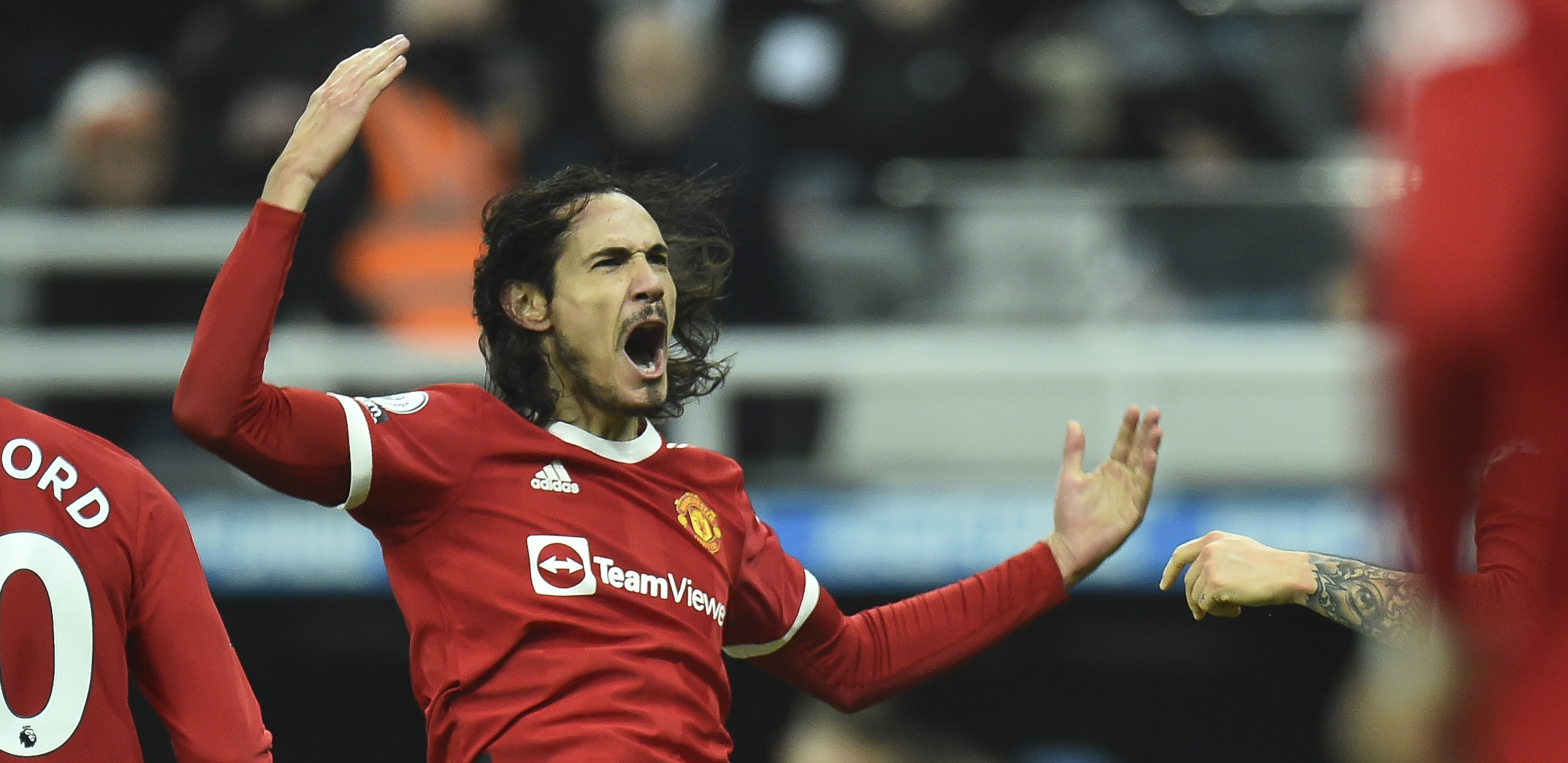 FENJER OPEKAO CRVENE ĐAVOLE Kavani sprečio bruku (VIDEO)