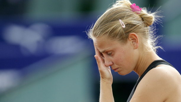 JELENA DOKIĆ PROLAZI KROZ ŽIVOTNU DRAMU! Nekadašnja teniserka se oglasila i rasplakala fanove! (FOTO)