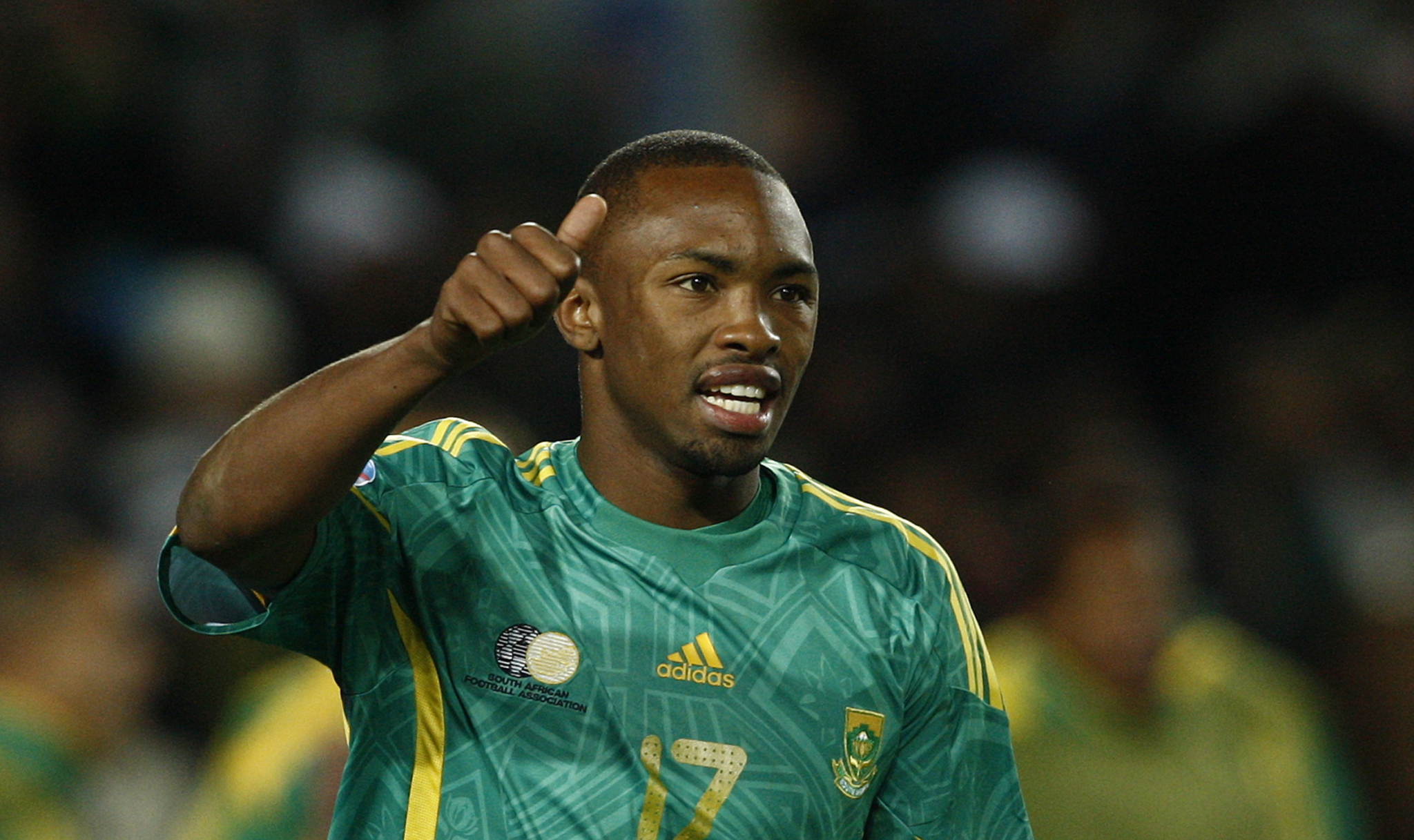 BEŽAO IZ ZVEZDE, VRAĆALI GA SA AERODROMA, A ONDA POSTAO LEGENDA! Gde je sada fudbaler koji je saigračima savetovao da nikako ne idu u Srbiju? (FOTO)