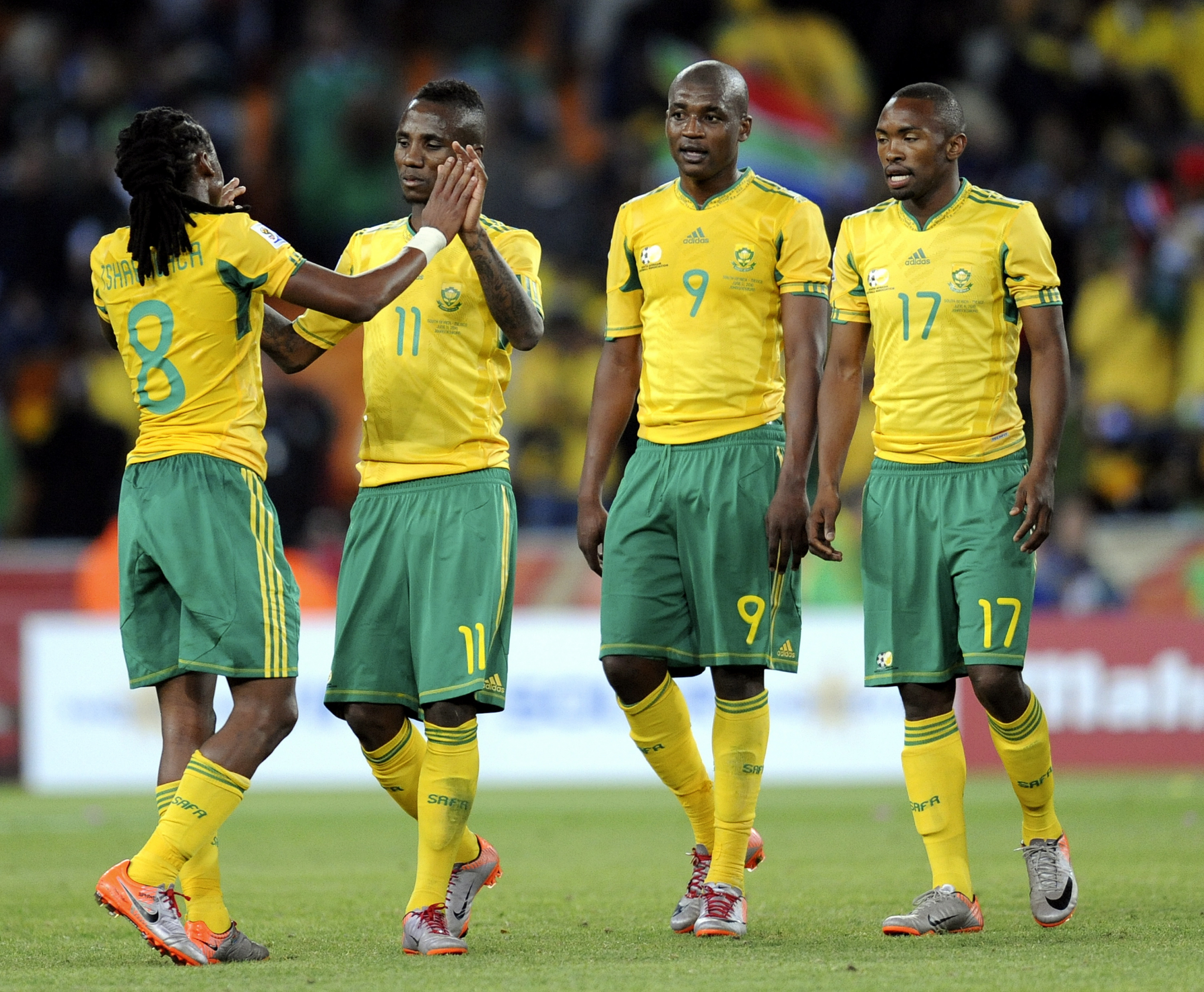 BEŽAO IZ ZVEZDE, VRAĆALI GA SA AERODROMA, A ONDA POSTAO LEGENDA! Gde je sada fudbaler koji je saigračima savetovao da nikako ne idu u Srbiju? (FOTO)
