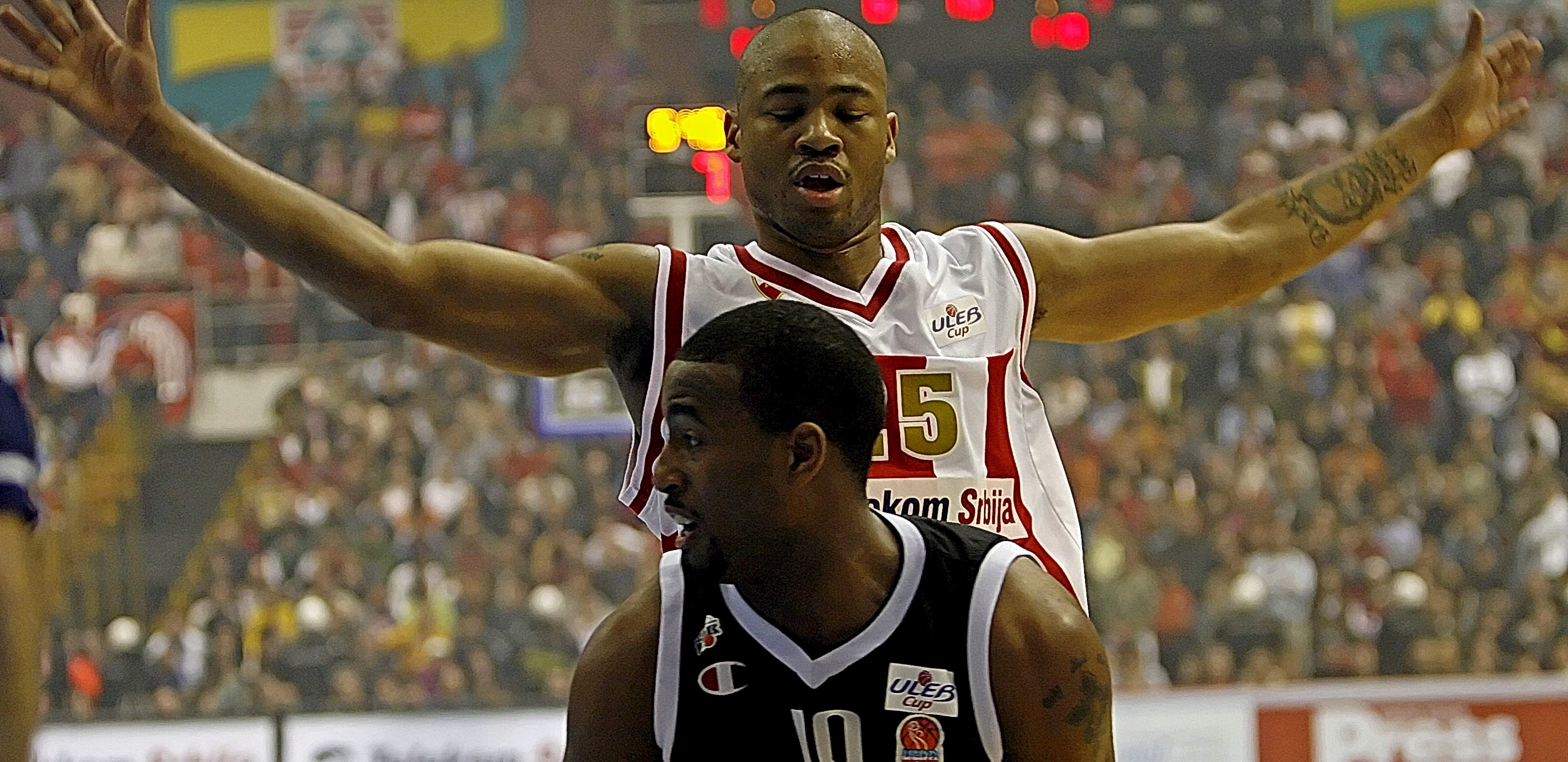 BIO JE ZVEZDINO VELIKO POJAČANJE,  A KARIJERU MU JE ZAVRŠILO STRAVIČNO RANJAVANJE! Američkog pleja u Beogradu najviše pamte po incidentu ispred noćnog kluba, loptu je zamenio ovim biznisom!