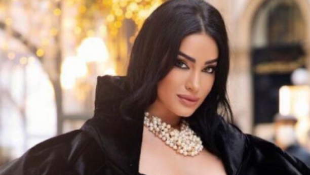 DA LI POSTOJI BOLJI MOTIV OD OVOGA? Se*s bomba sa Apenina obećala striptiz u svlačionici ako Inter osvoji Ligu šampiona! (FOTO)