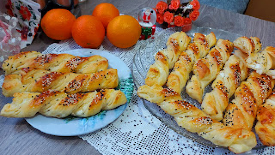 NAPRAVITE OMILJENO PECIVO PO BAKINOM RECEPTU Punjeni lisnati štapići, fini, slani, hrskavi (VIDEO)