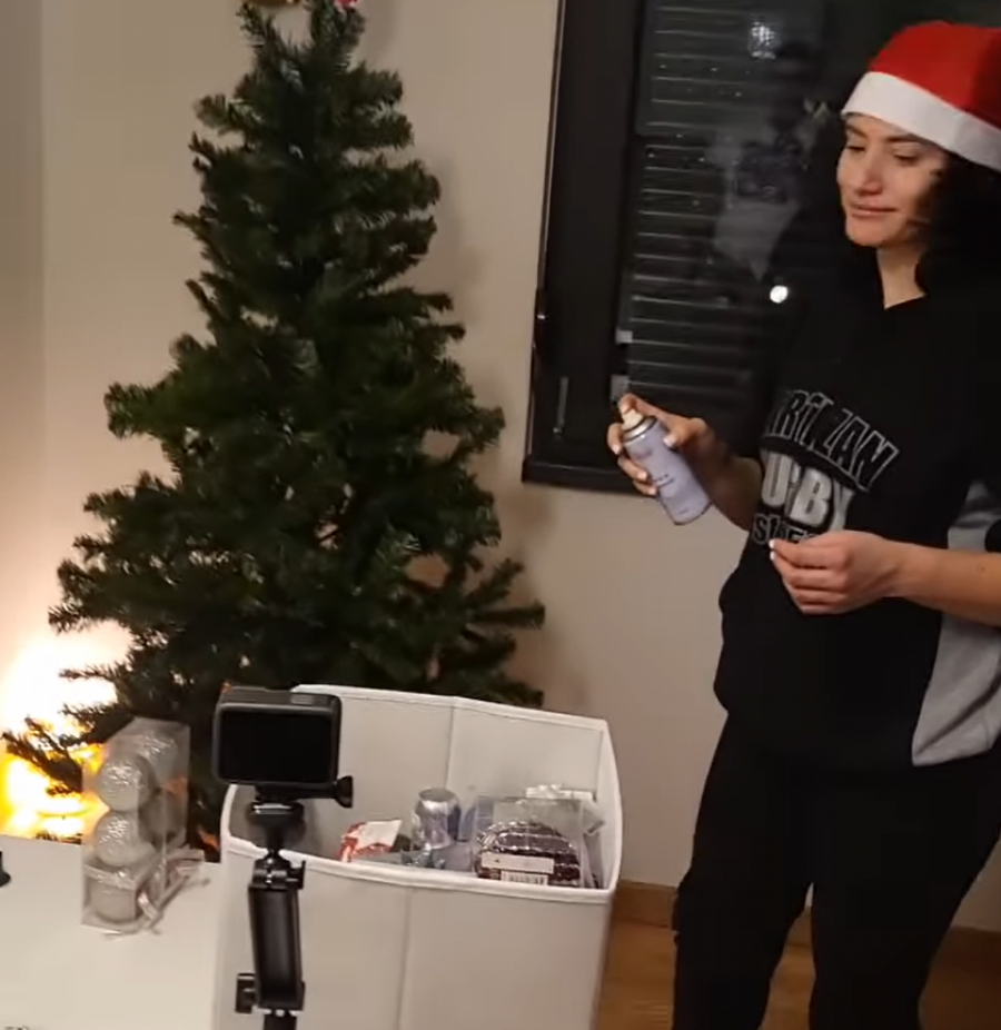 NE KRIJE ODUŠEVLJENJE! Golubović pokazao ljubavnu oazu i kako napreduje kićenje jelke, a ono što radi Kristina je hit! (FOTO)