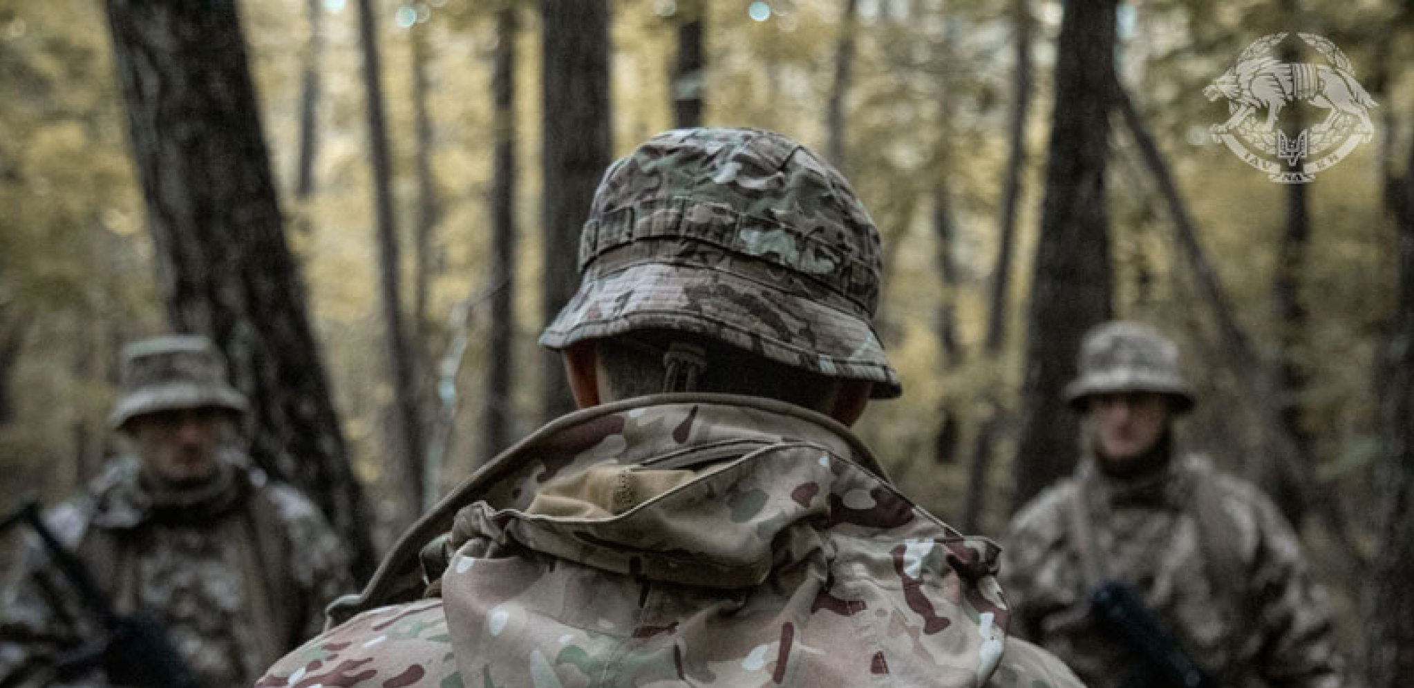 UKRAJINA SE SPREMA ZA RAT SA RUSIJOM Vojska obučava civile u šumi (FOTO)