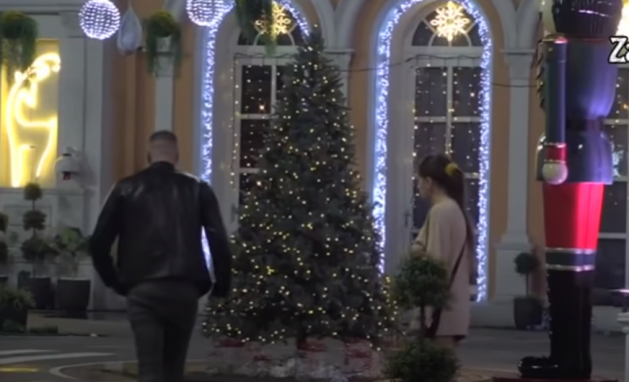 PROSULA SE KAO SVEĆA! Ana Nikolić doživela peh u Zadruzi, svi odmah pritrčali u pomoć!