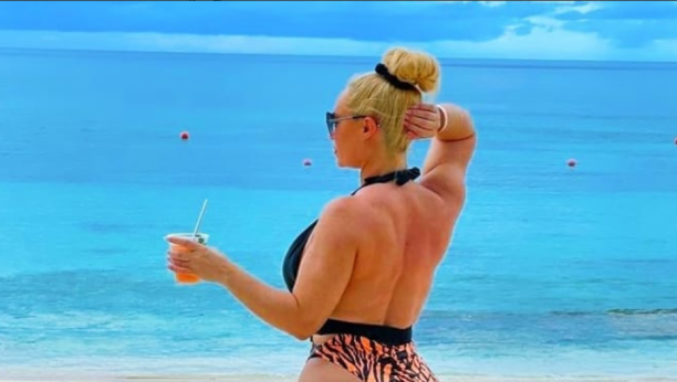 SRPKINJA PRAVI SKANDALE U HOLIVUDU Petogodišnju ćerku vodi na manikir i uči je da tverkuje!