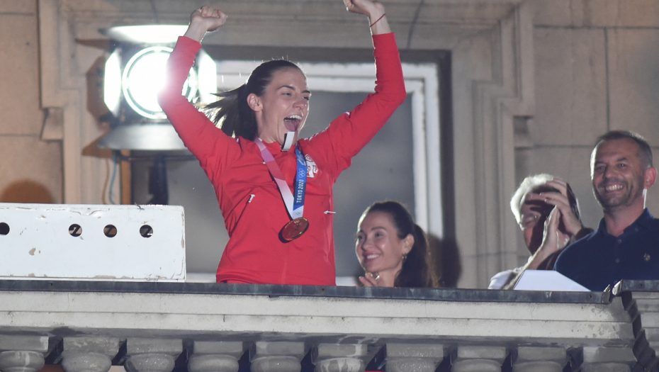 NAŠE ZLATO Za Alo! priča najbolja sportistkinja Srbije: HTELA SAM DA SKOČIM S BALKONA!