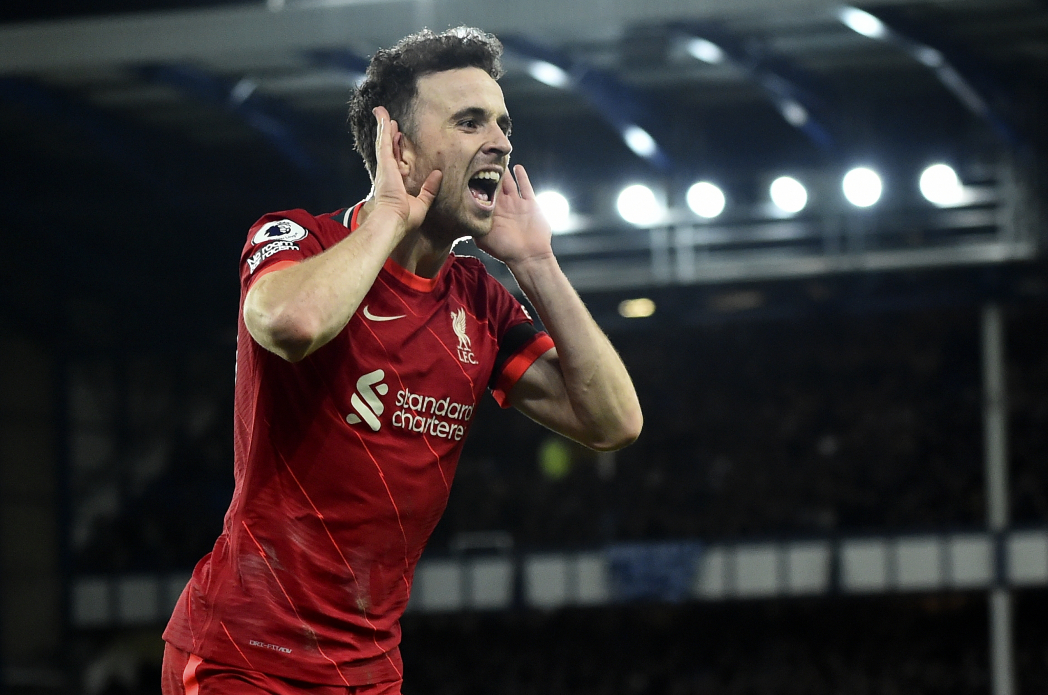 UMALO RASTUŽIO SRBIJU, PLAKAO KADA GA JE OTAC UPISAO NA PLIVANJE, OŽENIO DRUGARICU! Zaboravite Salaha i Manea - on je Liverpulovo tajno oružje! (FOTO)