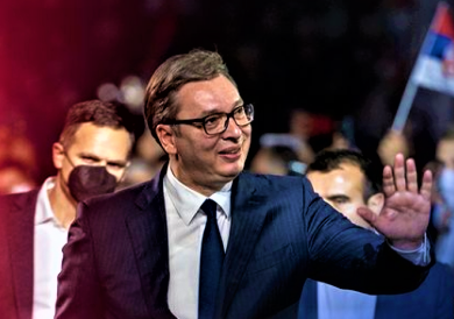 NERASKIDIVA VEZA Srbija nesebično pomaže razvoj Republike Srpske - Vučić: Iako živimo u različitim državama, uvek pripadamo istom, srpskom narodu!