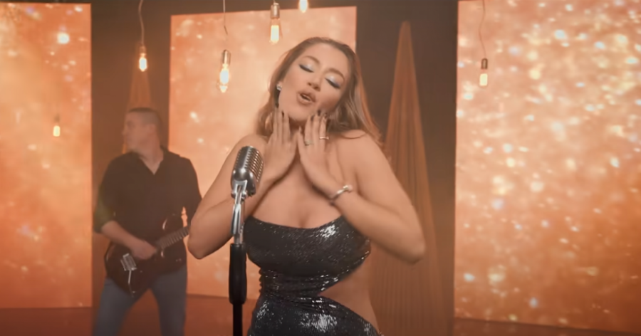 TEA VIKALA NA FOTOREPORTERE Tairovićevoj nije bio dan, pa se svađala s kim je stigla