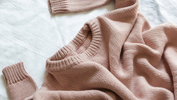 HLADNA VODA ČUVA OBLIK DŽEMPERA Evo kako da sačuvate omiljeni pleteni komad odeće