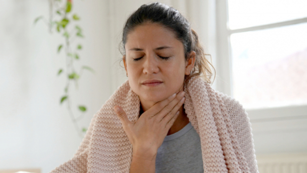 Ublažava simptome: Domaći sirup protiv upale grla
