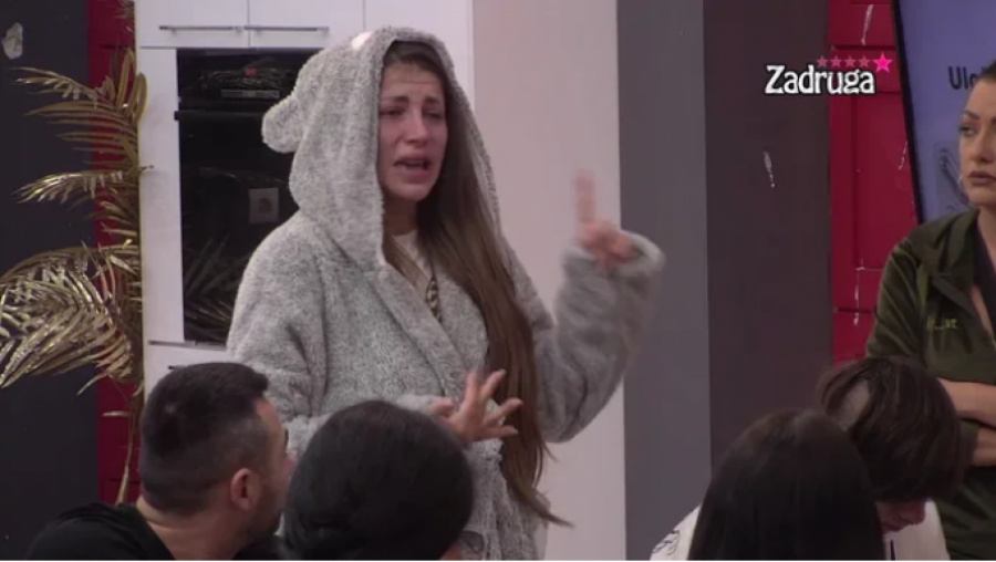DRAMA! DALILA BEŽI IZ ZADRUGE! Dragojevićka ljuta zbog komentara na Zadrugoviziji, Karić zaključio: Plaši se da će se vratiti Filipu!