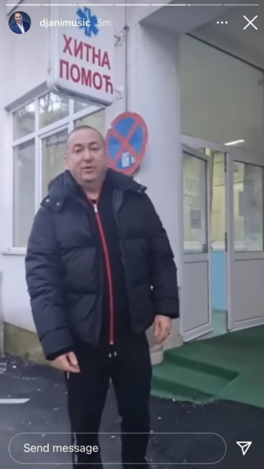 ĐANI HITNO HOSPITALIZOVAN Pevač priključen na aparate, fanovi strahuju za njegovo stanje (FOTO)