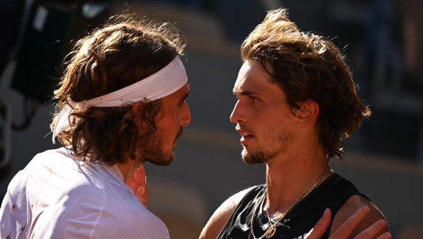 BUKNUO NOVI TENISKI RAT! Zverev pecnuo Cicipasa, odmah stigao odgovor!