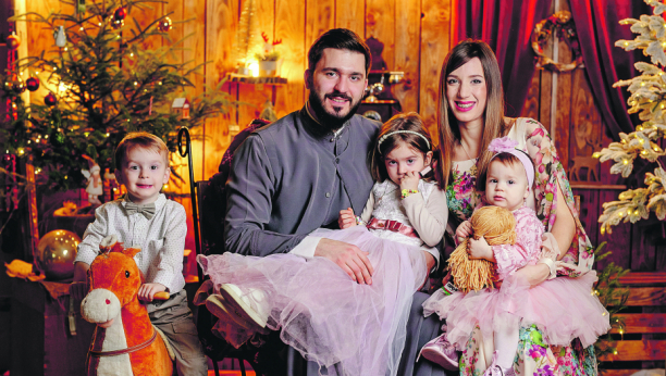 VESELI SE SRPSKI RODE: Pesma Ivana i Danice Crnogorčević koja je ujedinila sve Srbe