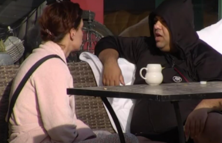 POTRESNA ISPOVEST ZADRUGARA TERA SUZE NA OČI! Đole Kralj o porodičnoj tragediji: Meni su i majka i otac umrli na rukama!