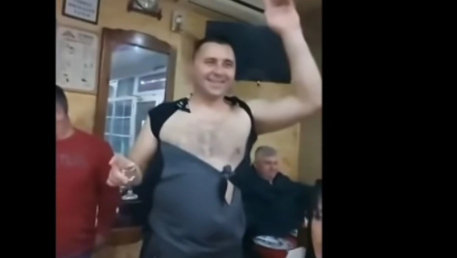 Počeo disciplinski postupak protiv policajaca koji su pevali sramotne nacionalističke pesme u Priboju