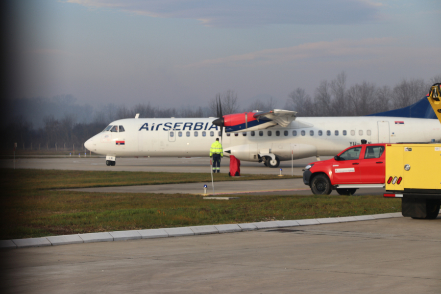 ER SRBIJA ODOLEVA HAOTIČNOJ SITUACIJI U AVIO-SAOBRAĆAJU U julu otkazano samo 10 letova