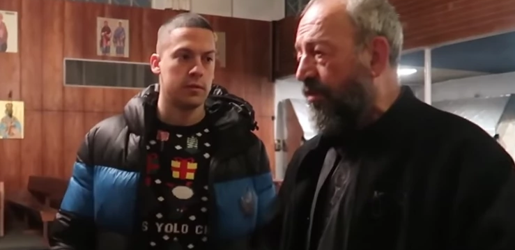 ČISTIM I POMAŽEM OCU U CRKVI Ovako izgleda život Bake Praseta, od luksuza nema ni traga!