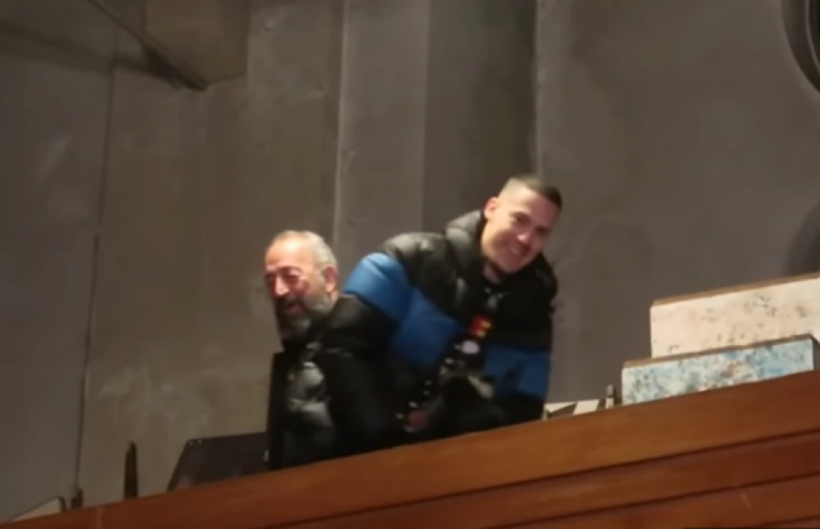 ČISTIM I POMAŽEM OCU U CRKVI Ovako izgleda život Bake Praseta, od luksuza nema ni traga!