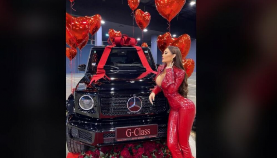 ANA KORAĆ EKSKLUZIVNO ZA ALO! Starleta konačno progovorila o silikonima, a onda obelodanila i sve o sponzoru koji joj kupuje skupocene poklone!