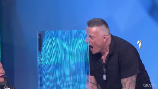 ZVEZDA GRANDA U CENTRU PO*NO SKANDALA! Pevač se oglasio i progovorio o šokantnoj fotografiji koja je dospela u javnost, upleten je i Đorđe David!